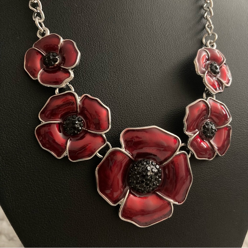 Black Austrian Crystal & Red Enameled Poppy Flower Necklace (20 in) Silvertone